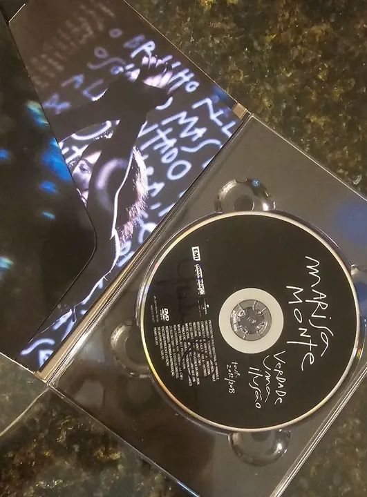 Verdade de uma Ilusão - Marisa Monte - DVD - Foto 3