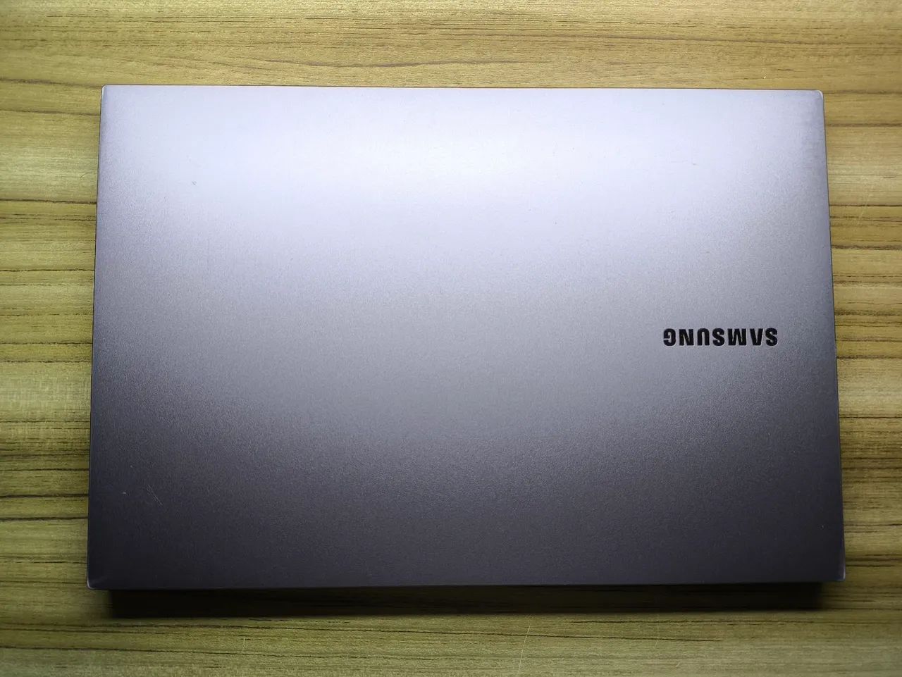 Notebook Samsung Book E20 à Venda - Perfeito para Trabalho e Estudos!