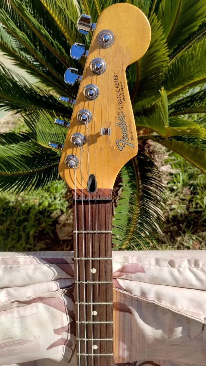 Guitarra Fender Stratocaster - Foto 5