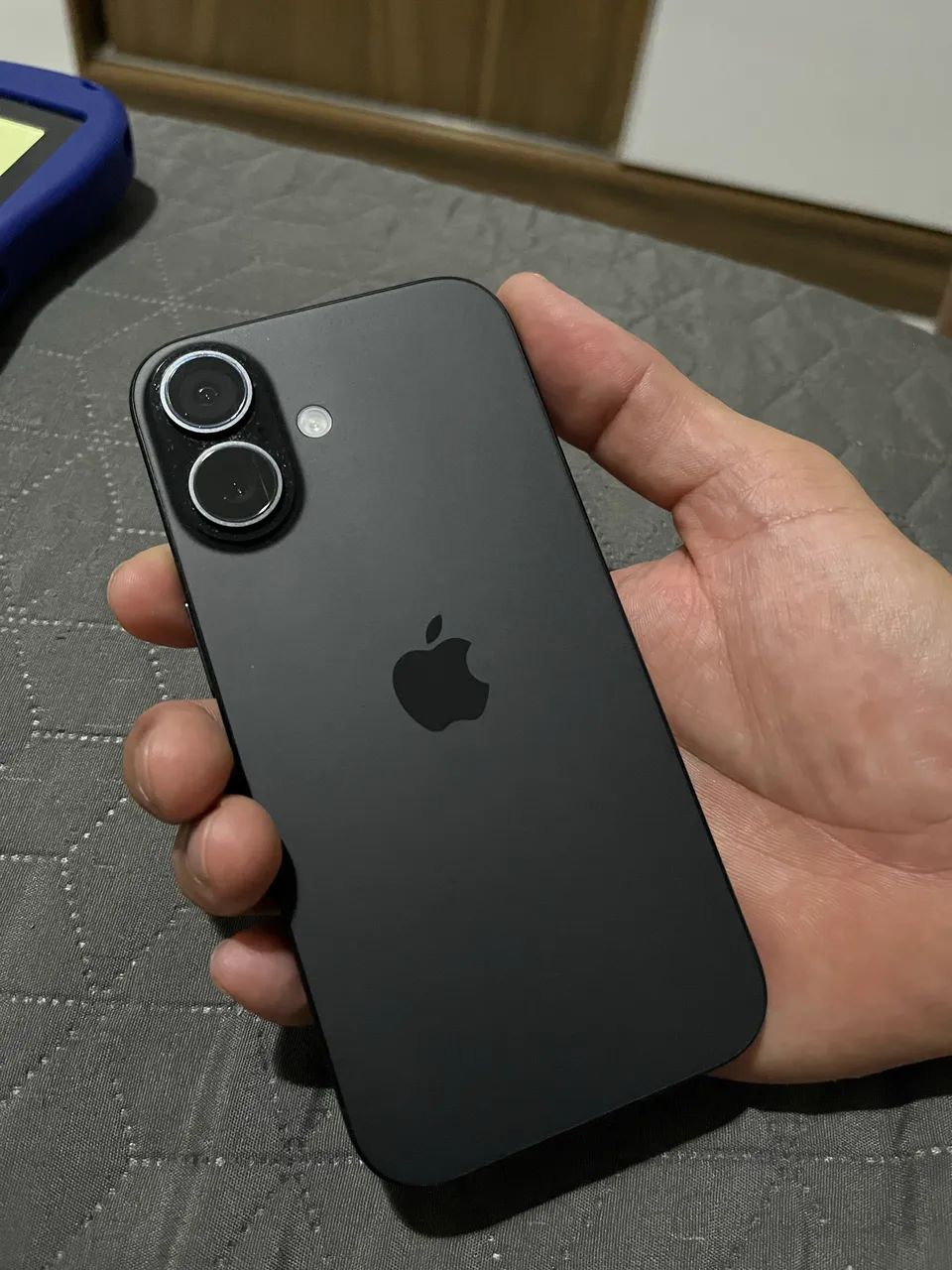 Vende-se IPhone 16 128gb novo 