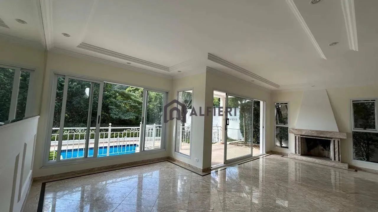 Alphaville residencial Alpha 2 - Linda casa fundo para mata - Foto 2
