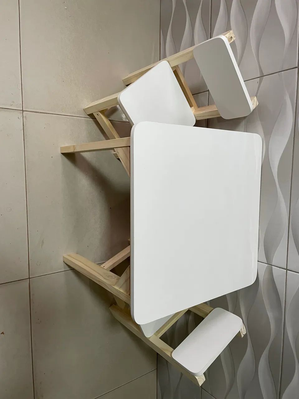 Mesa para criança baú 