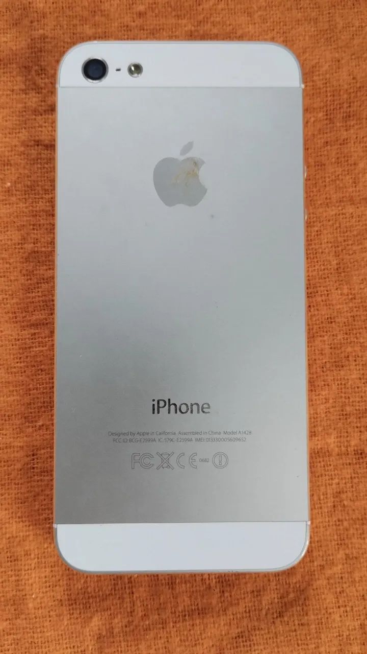 iPhone 5 s em ótimo estado - Celulares e Smartphones - Novo Aleixo