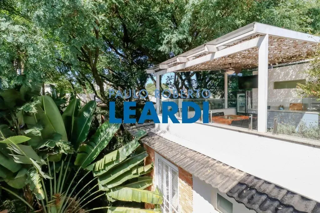 CASA EM CONDOMÍNIO - VILA MADALENA - SP