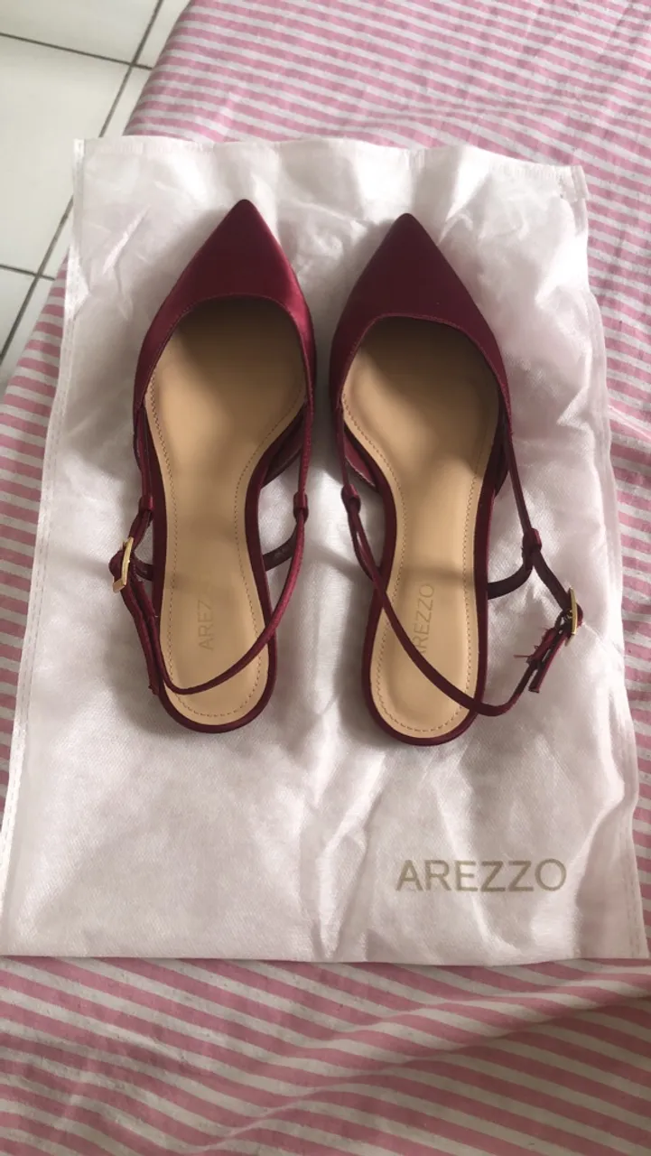 Sapatos Arezzo Vermelhos