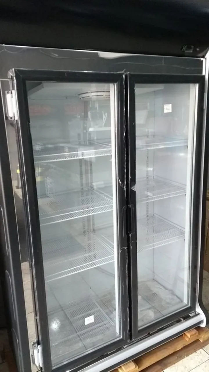 Geladeira Expositora 220v 2 portas de vidro -Novo