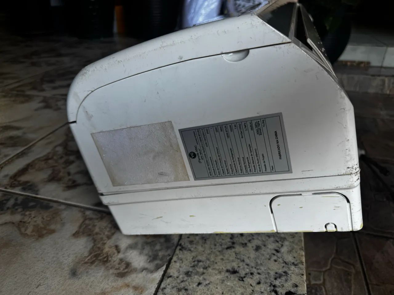 Ar-condicionado marca VG 18000 btus 