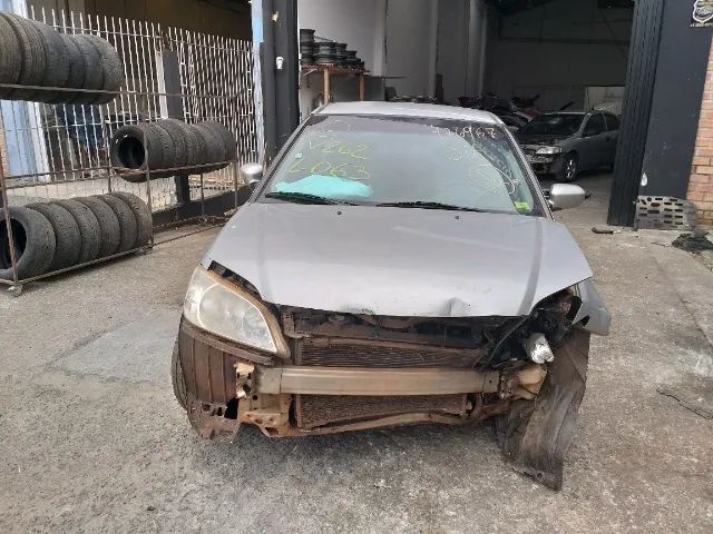 Sucata Venda de Peças Honda Civic 1.7 16v 2005 - Foto 2