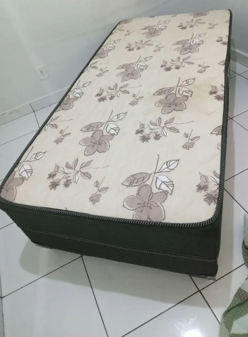 Cama Box de Solteiro com Estampa Floral