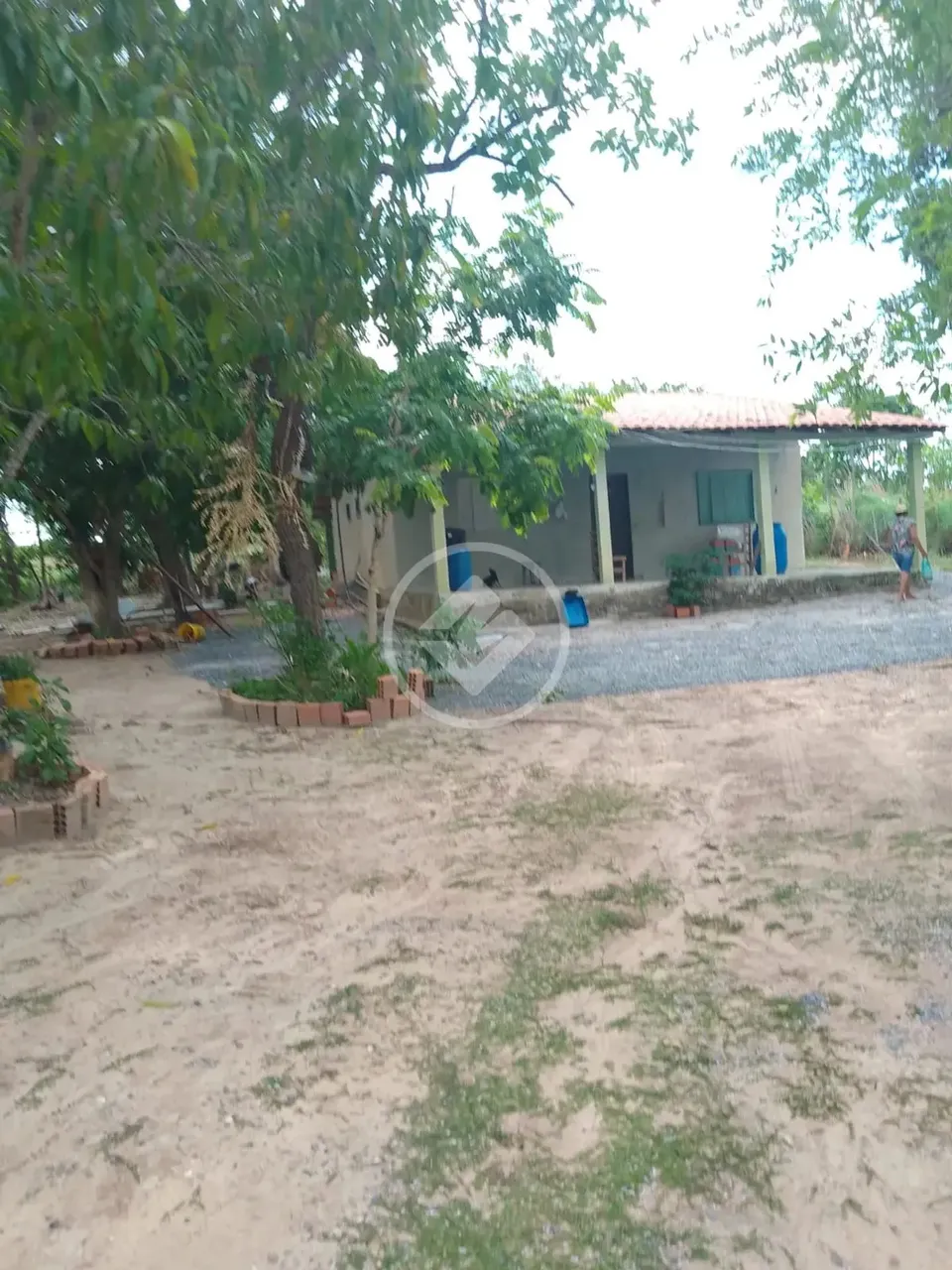 Chacara com 2,5 hectares com Rio nos Fundos Tres Quartos Dois Banheiros Cozinha ampla Dois