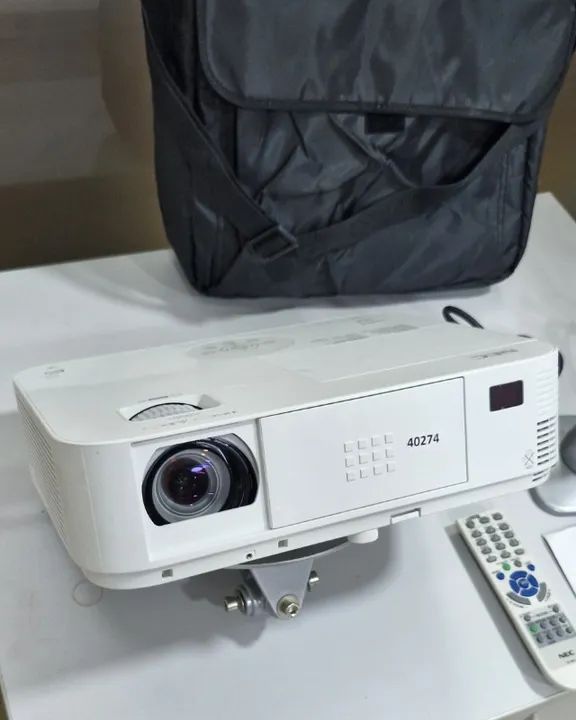 Projetor Multimídia NEC M322X - Alta Performance, imagem perfeita. - Foto 2