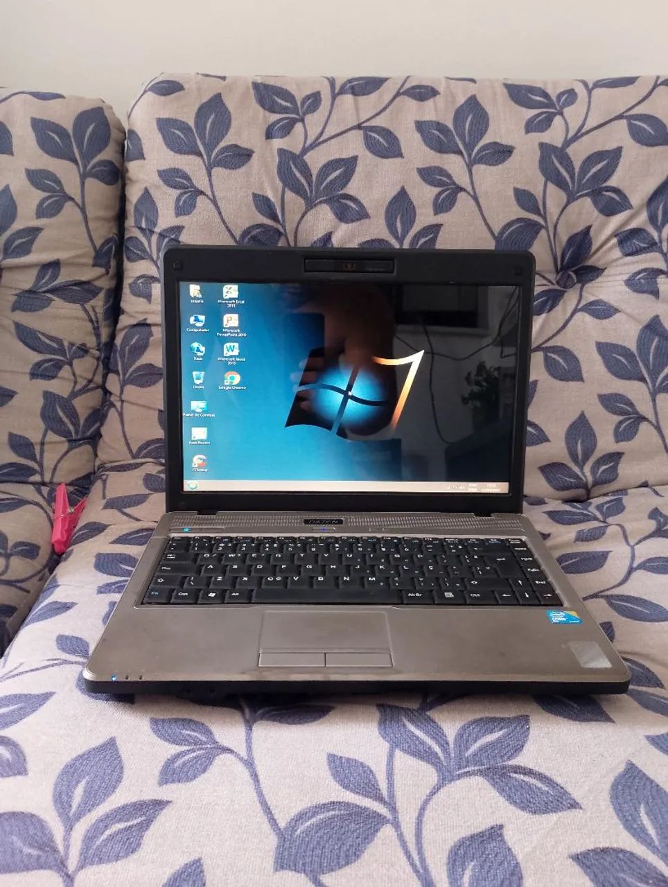 Oportunidade notebook 4 gigas core 2 duo pacote office bateria boa  - Foto 3