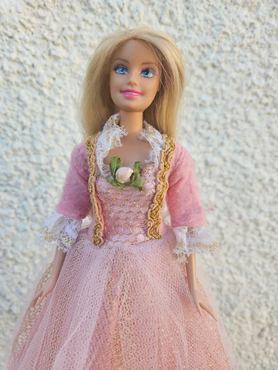 Barbie com vestido rosa - Foto 3