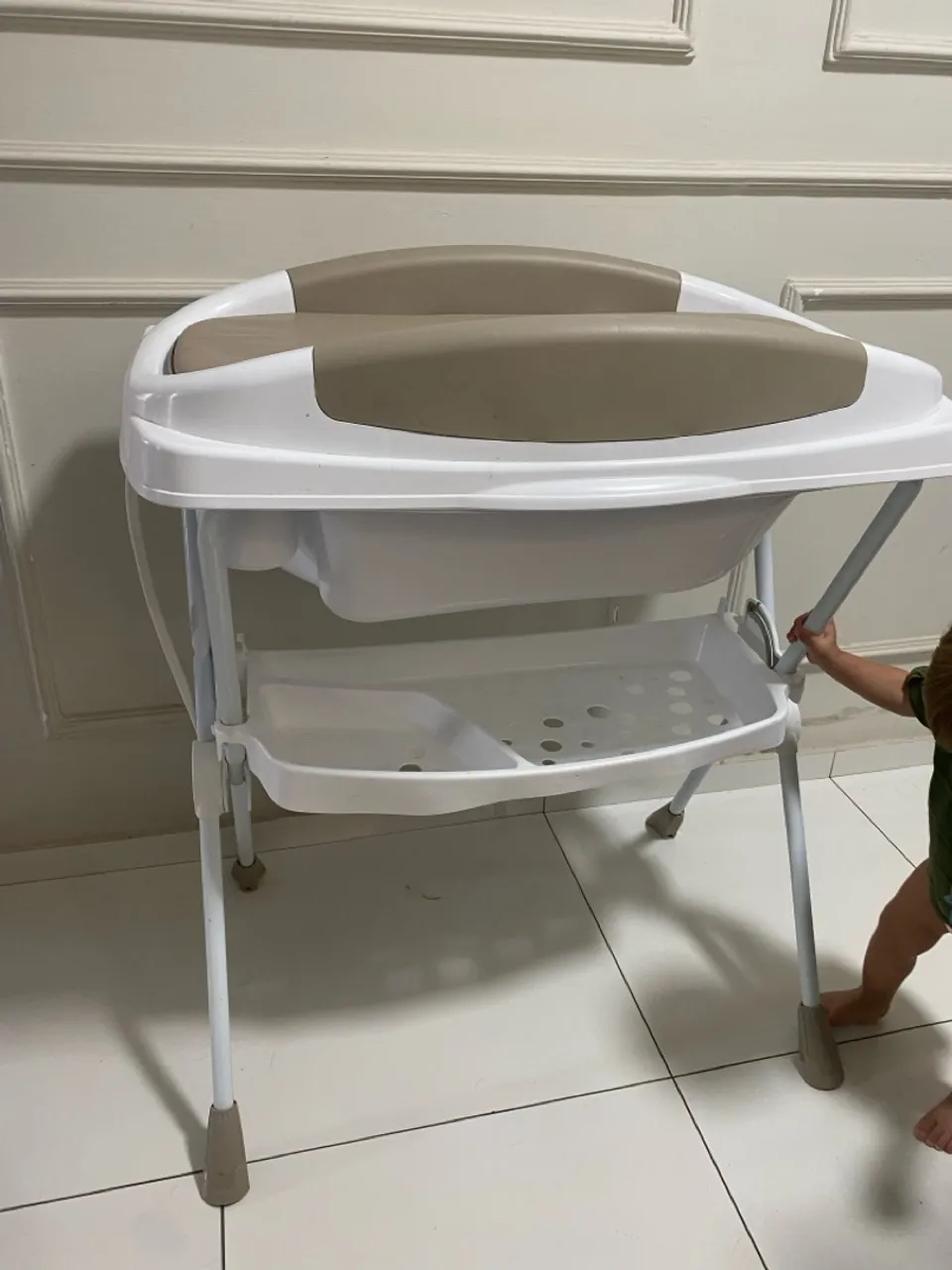 Banheira para bebê com trocador e suporte