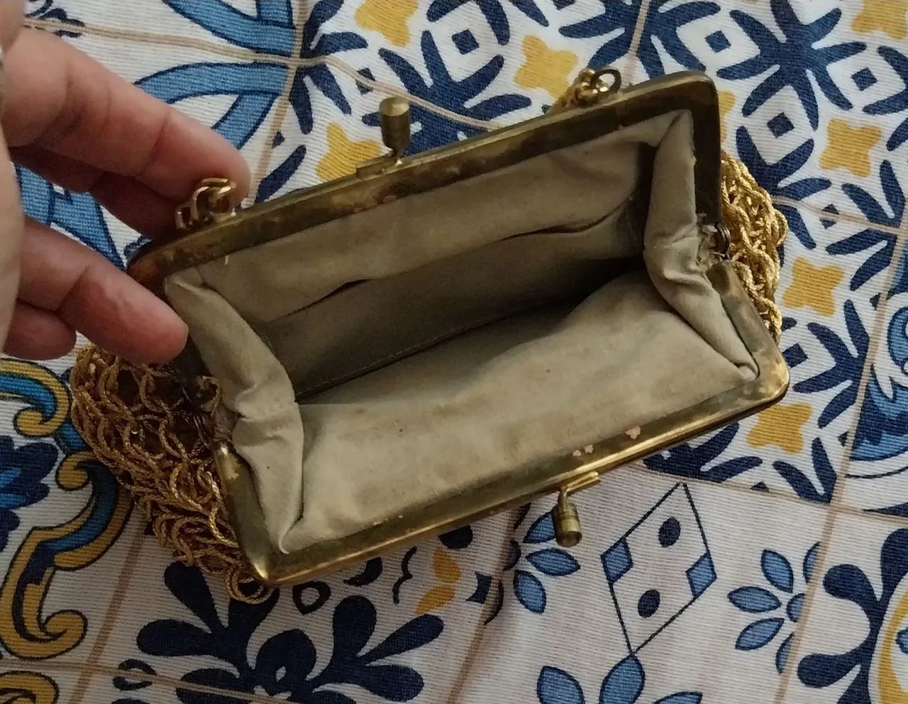 BOLSA VINTAGE DE ARGOLINHAS DOURADAS - Foto 2