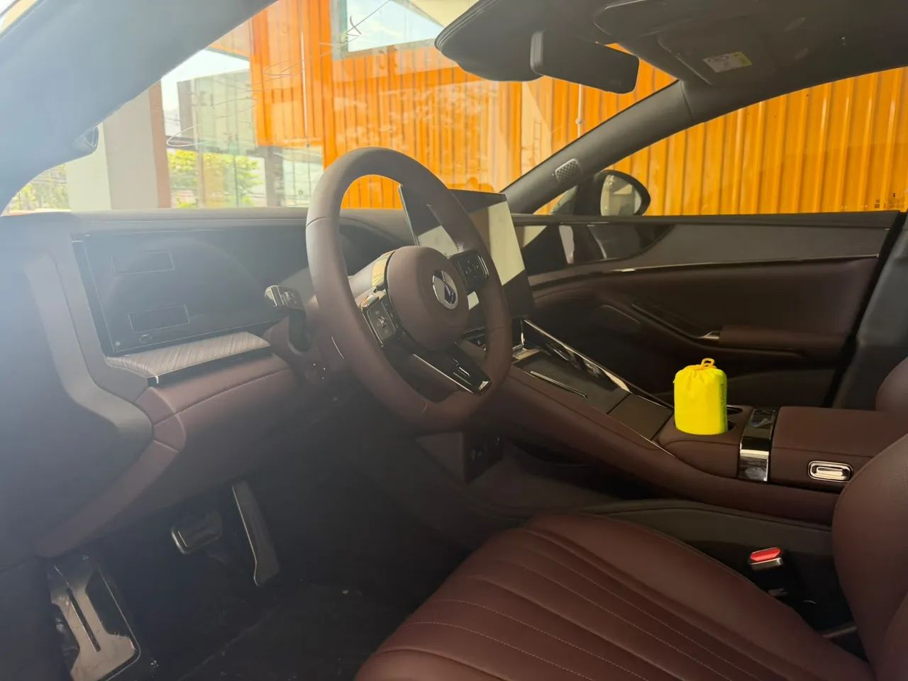 Denza Z9 GT (elétrico), foto 4 de 6