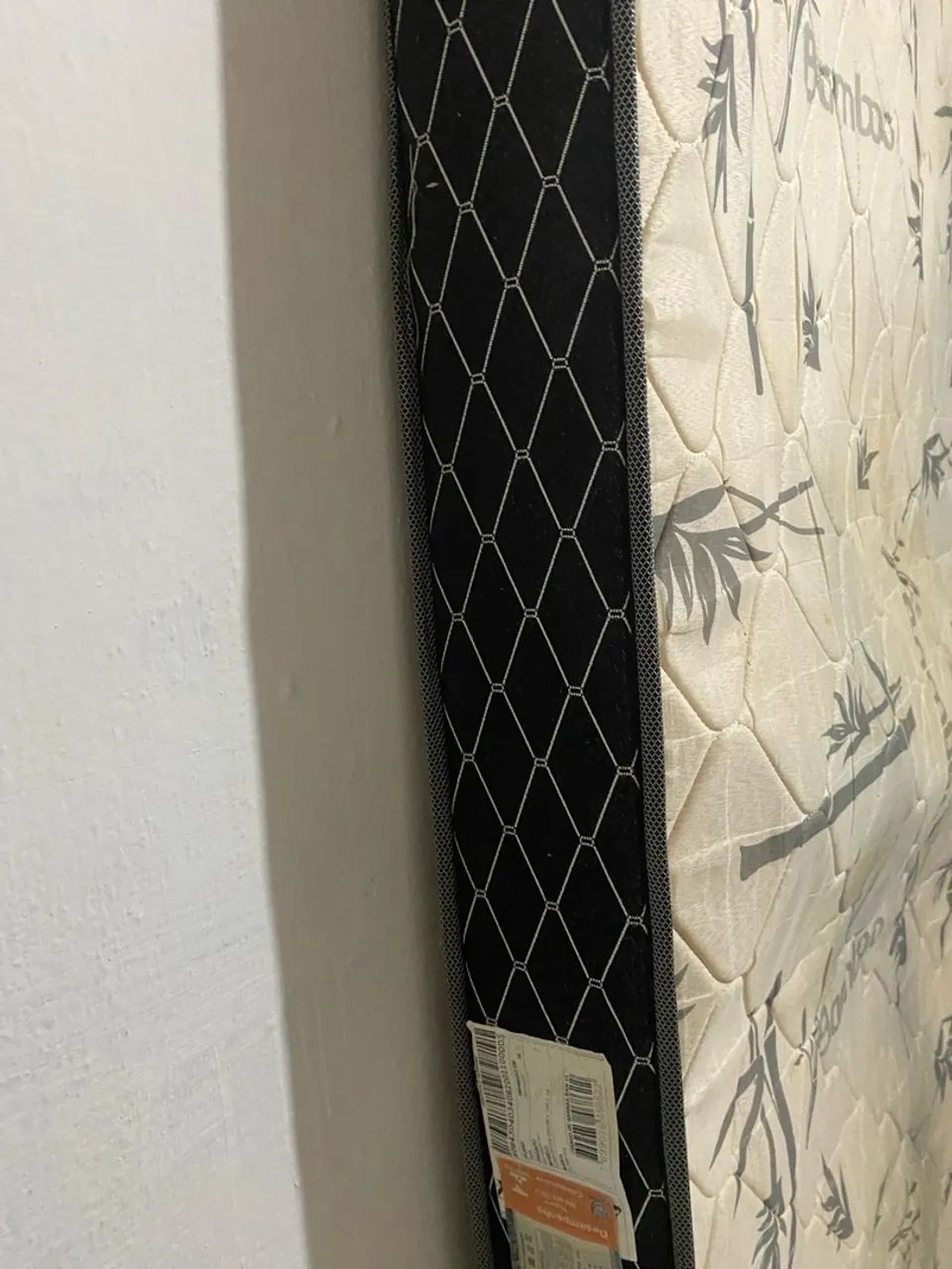 Vende-se colchão de solteiro