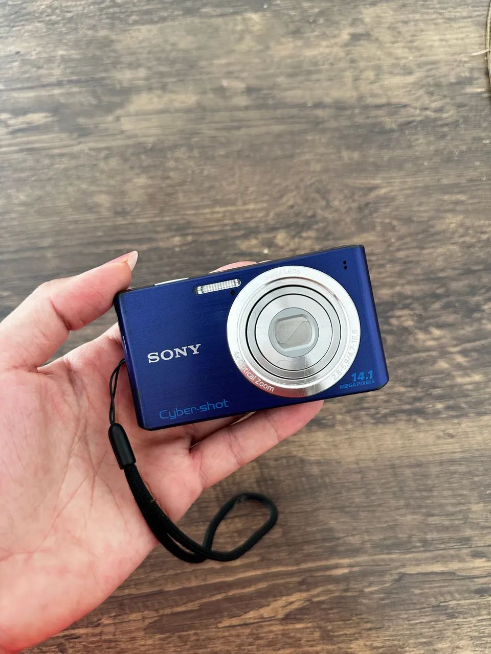 Câmera Sony Cyber-Shot 14.1 