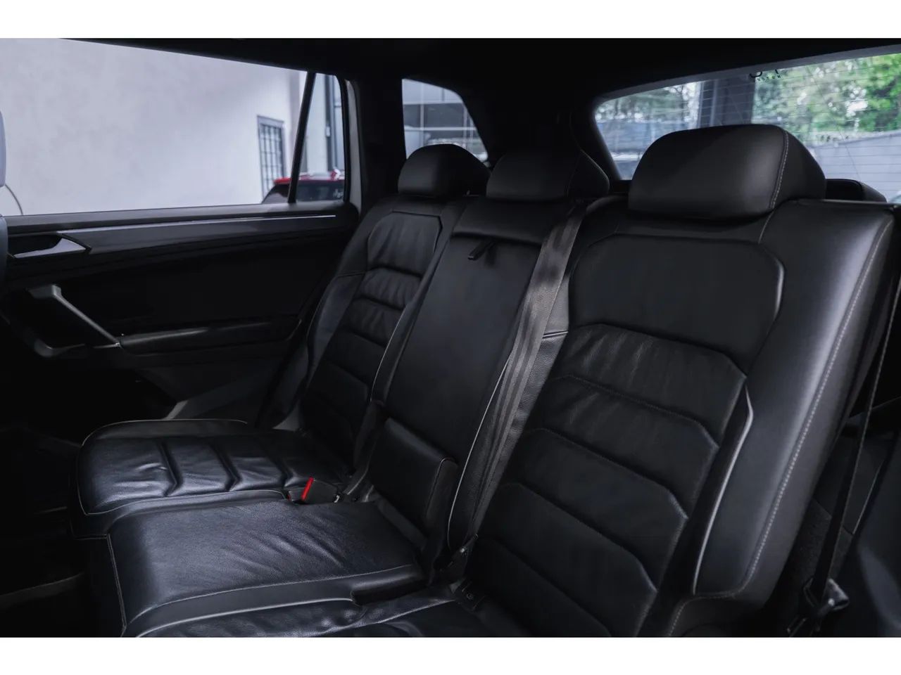 Volkswagen Tiguan Allspac R-Line 350 TSI 2.0 4x4, foto 6 de 15