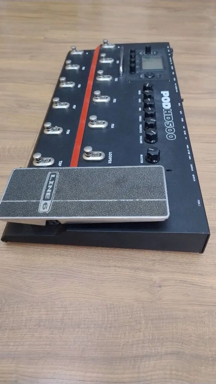 Pedaleira Line 6 POD HD500 - Processador de Efeitos e Interface USB - Foto 4