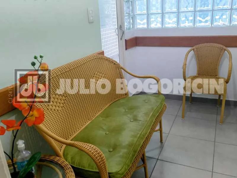 Tijuca, Junto Metrô Saens Pena, Sala Comercial, 25m², reformada. - Foto 2