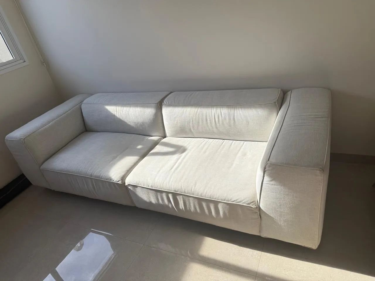 Sofá marca Líder 2,60m