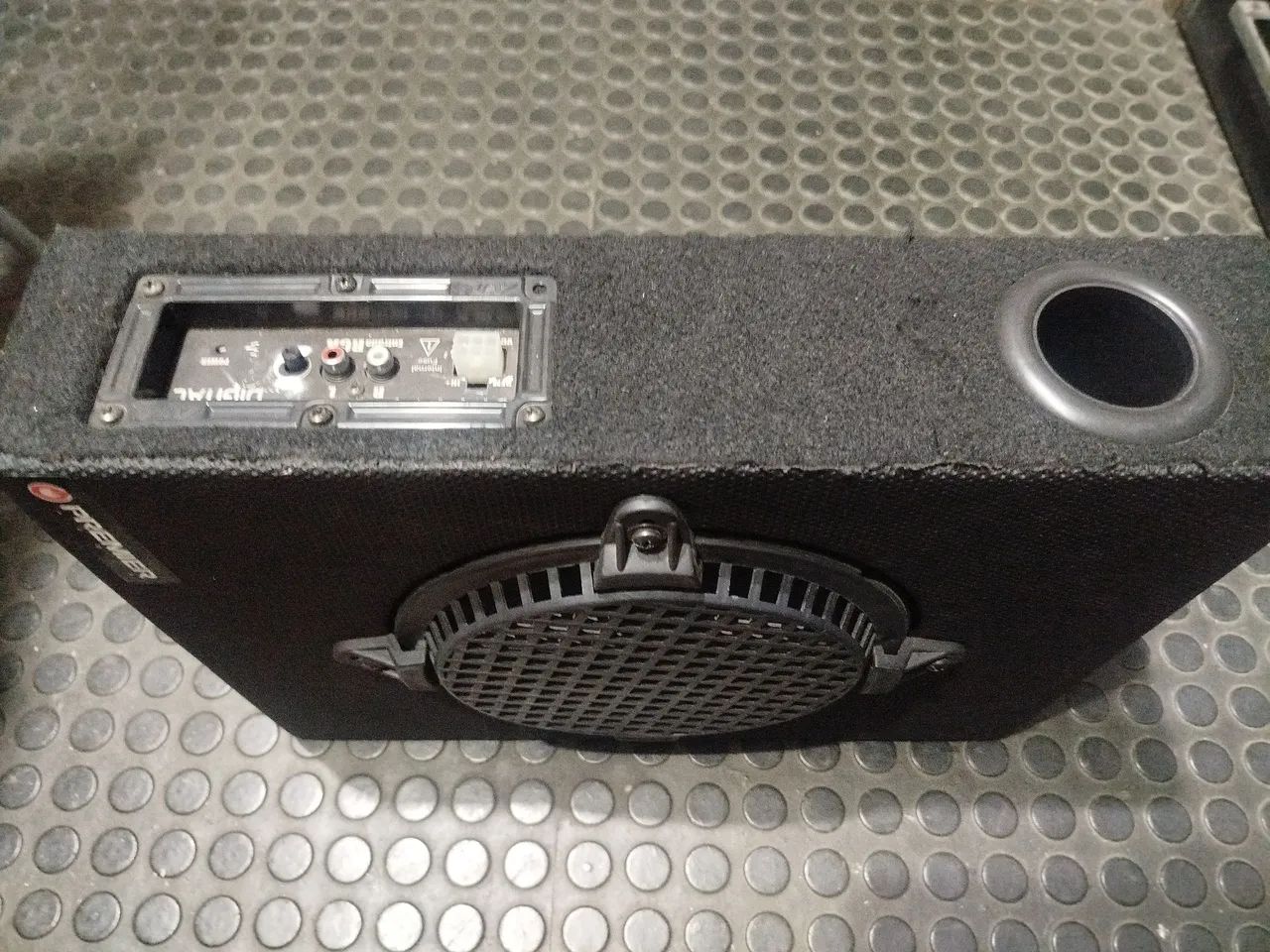 Caixa amplificada Premier 280wms para carro  - Foto 2