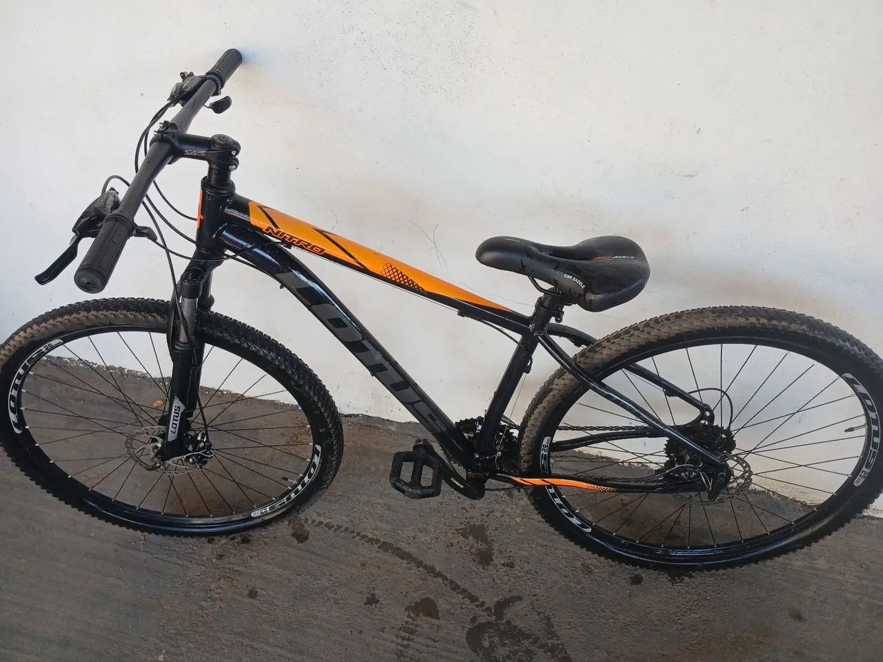 Bicicleta aro 29 seminovo  - Foto 4