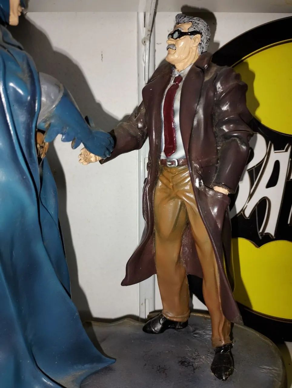 Estátua Batman e Gordon em resina maciça - Foto 2