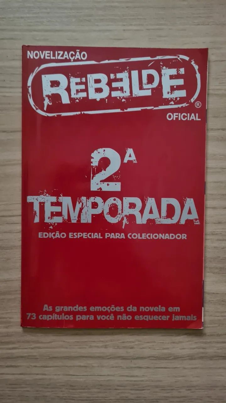 Cadernos, réguas, estojo e revista RBD Rebelde - Foto 3