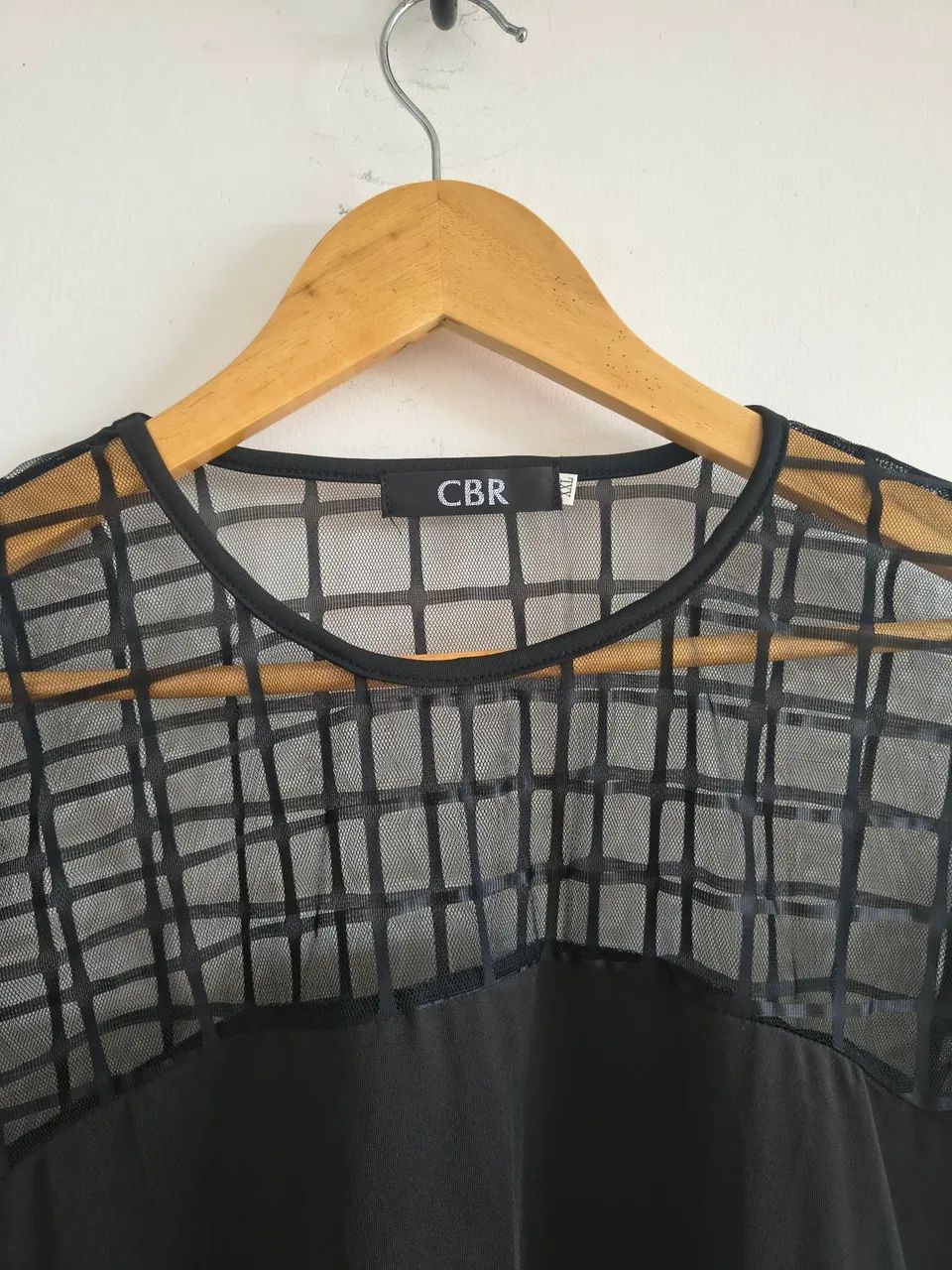 Camisa Preta com Mangas Transparentes - Foto 2