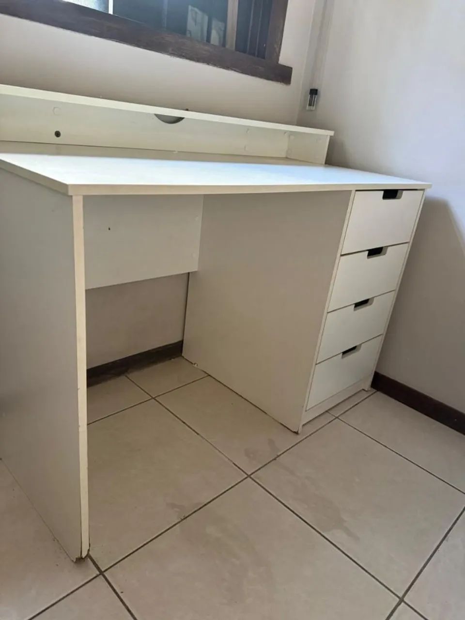Escrivaninha 100% MDF