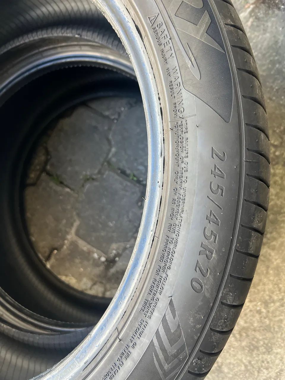 Pneus 245/45r20 - Foto 2