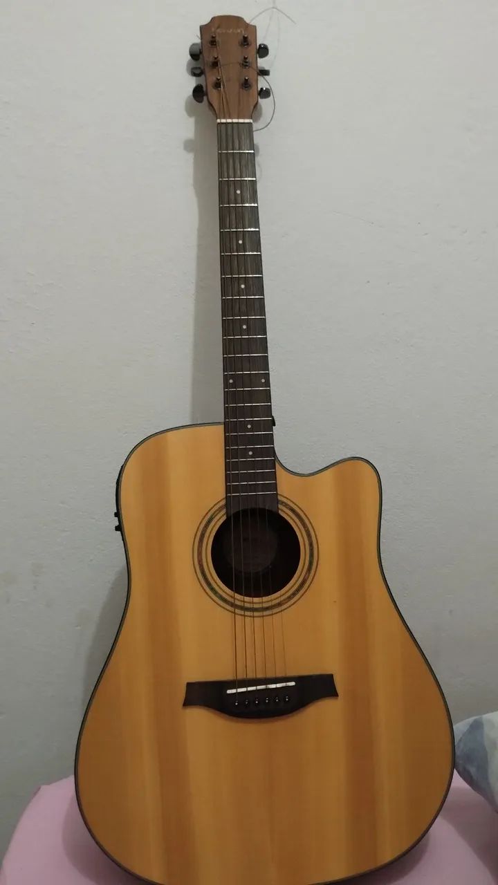 Violão de aço 