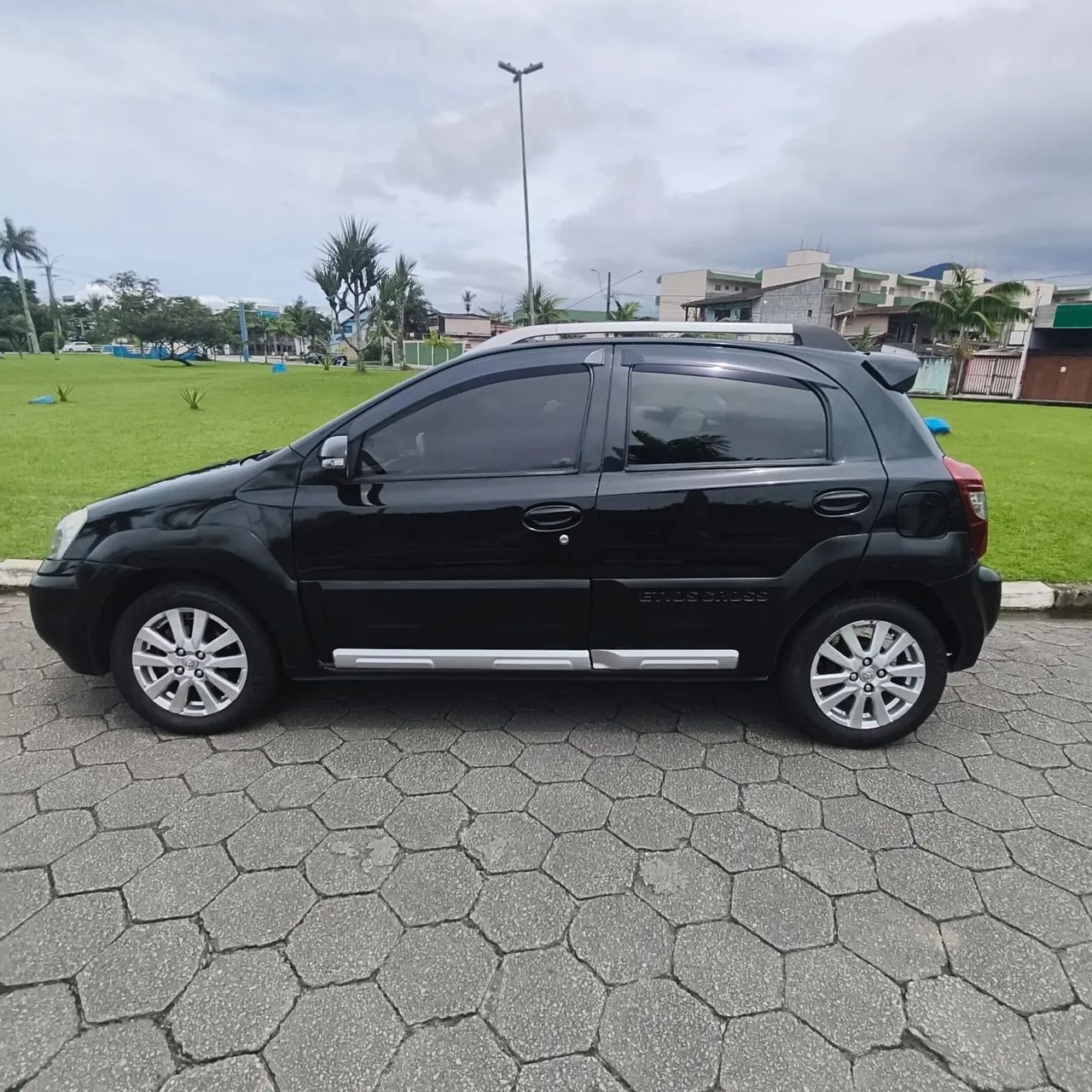Toyota Etios CROSS 1.5 Flex 16V 5p Mec., foto 7 de 15