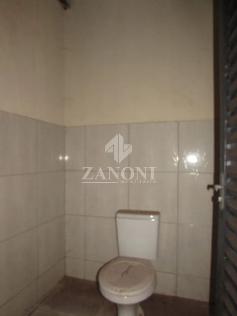 Locação de Comercial / Sala na cidade de Maringá - Foto 5
