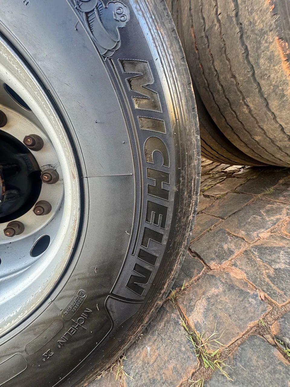 Volkswagen 24.280 - Foto 4