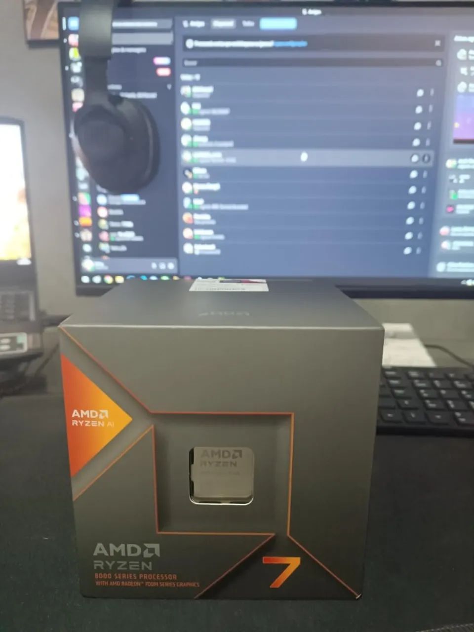AMD Ryzen 7 8700G Box LACRADO COM GARANTIA AMAZON - Foto 3
