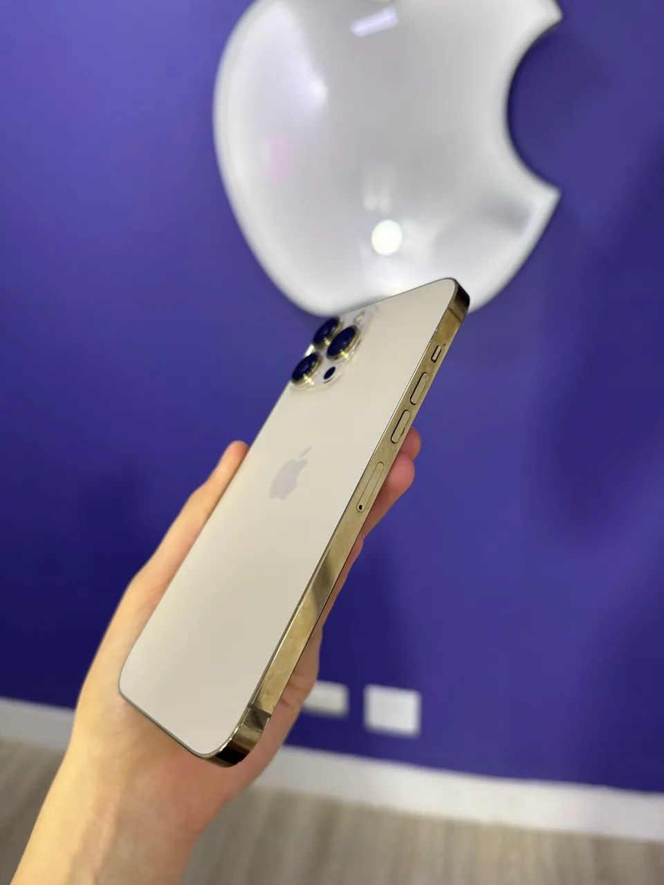 iPhone 13 Pro Max Gold 128GB Bateria 90% - Seminovo ( 6 meses de