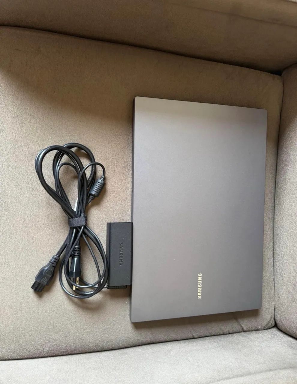 Notebook Samsung Book NP550XDA-KF2BR Intel Core i5 - Foto 3