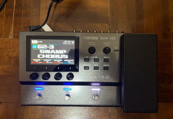 Boss GX-10 (estado de nova) + Adaptador BT-Dual + Case original