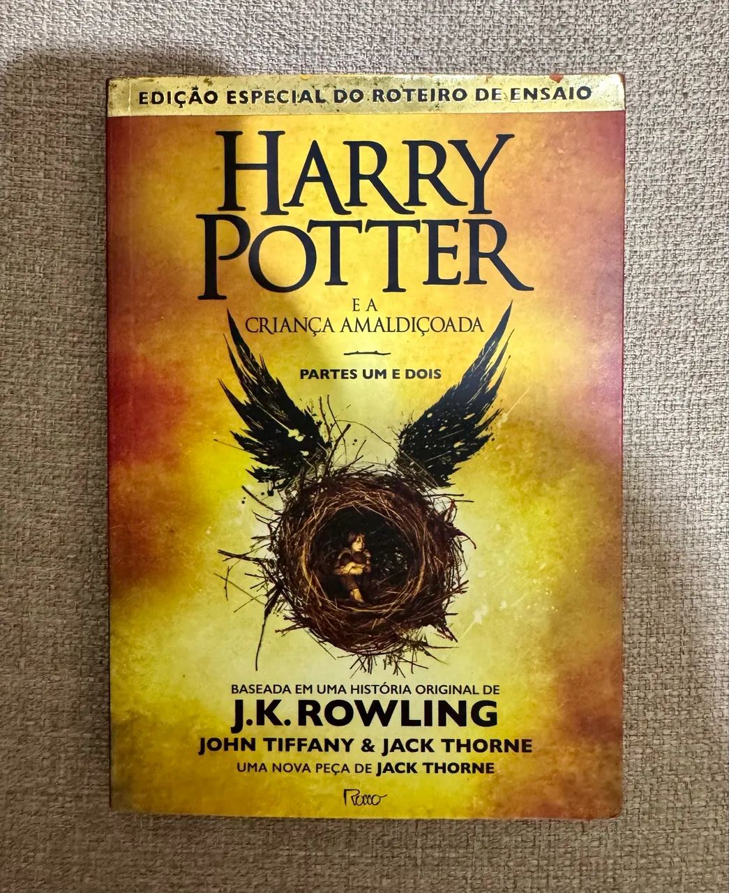 Livro Harry Potter e a criança amaldiçoada 
