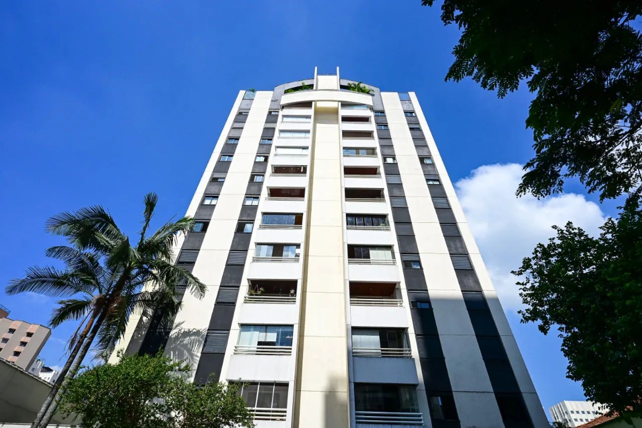 Apartamento para venda em Moema com 2 quartos, sendo 1 suíte, 72m² - Foto 2