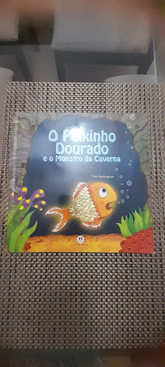 Livro O Peixinho Dourado e o Monstro da Caverna