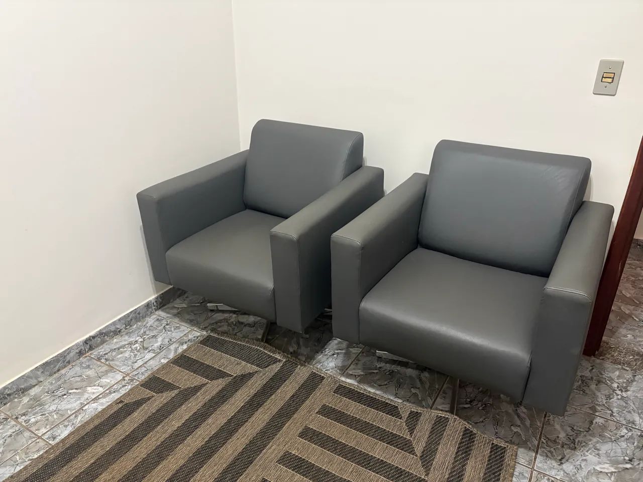 Poltronas Giratórias 