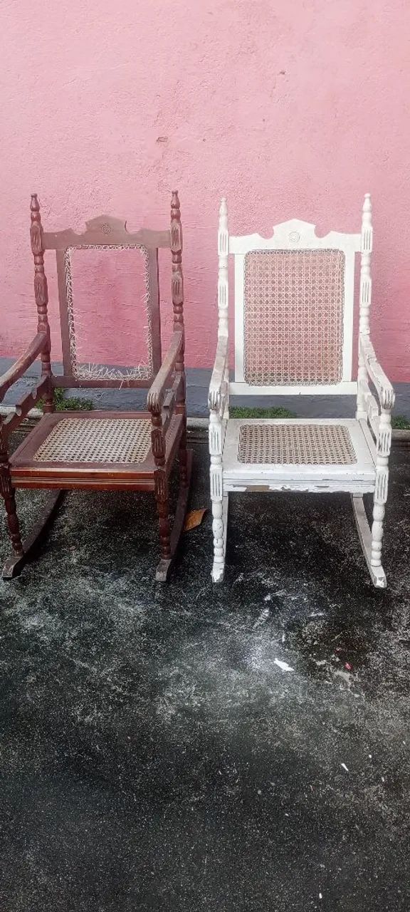 Duas cadeiras de balanço largas e fortes