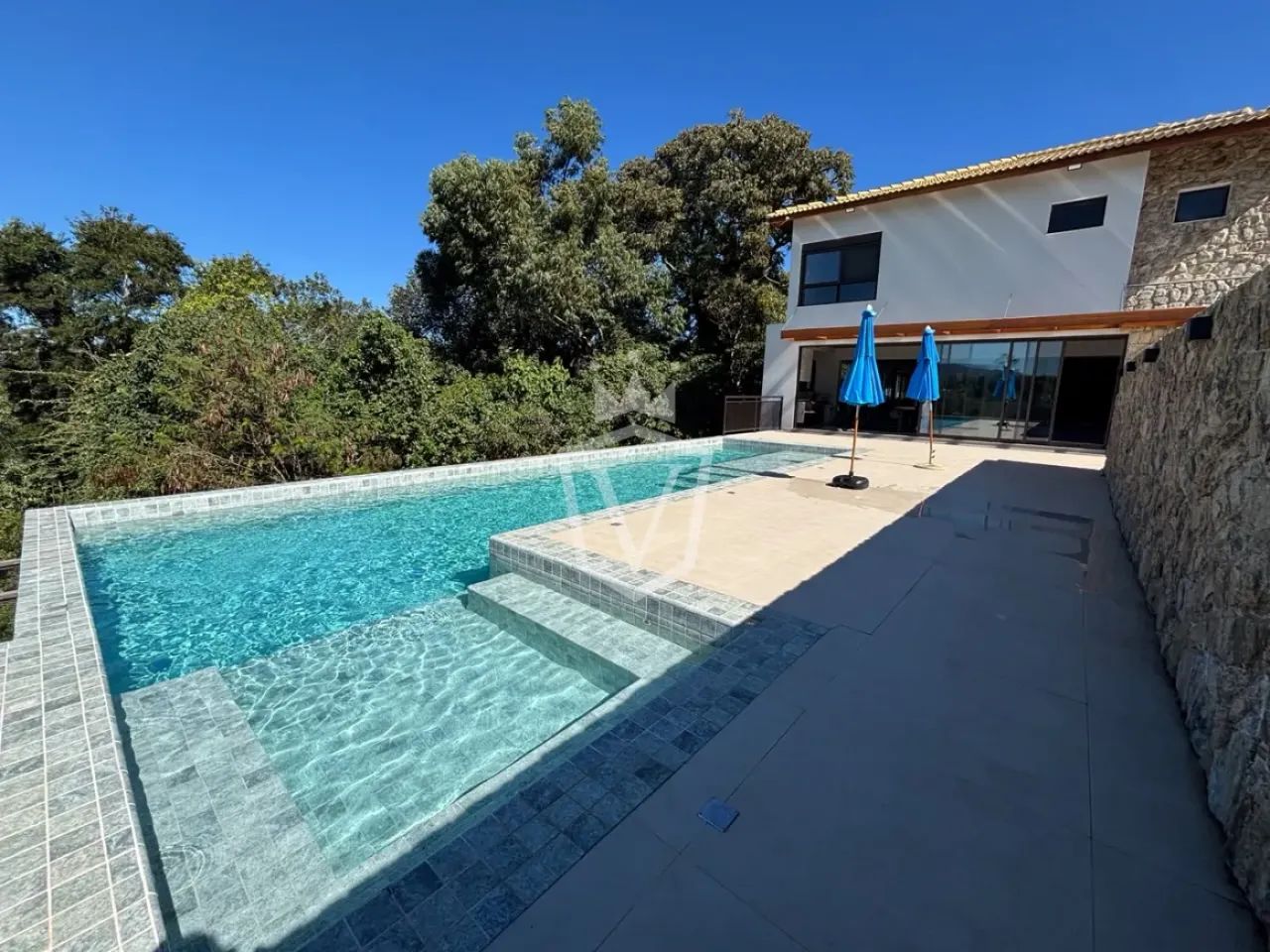 Casa para locação/venda no condominio Terras da Alvorada - Medeiros, Jundiai/SP