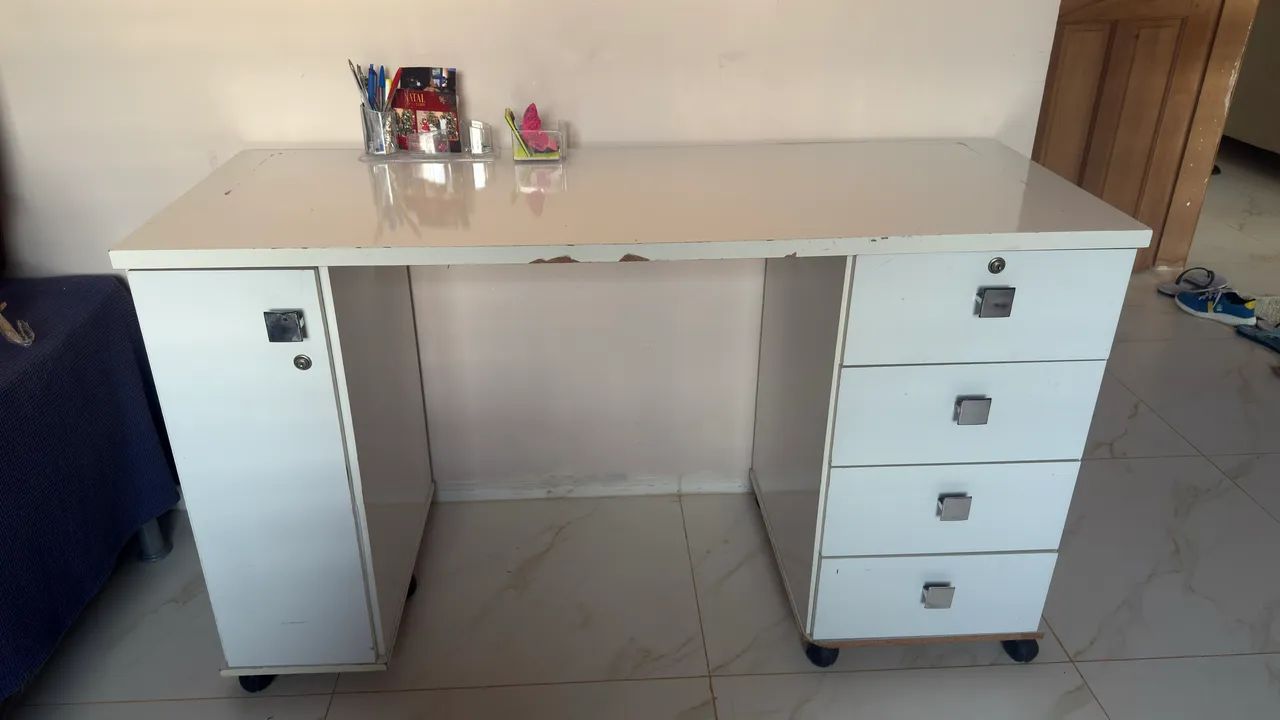 Mesa de estudo  - Foto 2