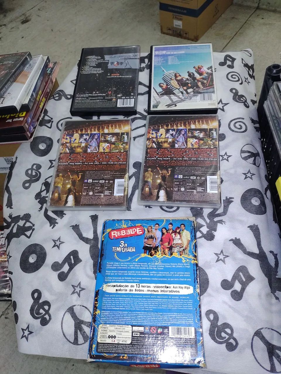 Rebeldes RBD em DVDs, usados, bom estado  - Foto 3