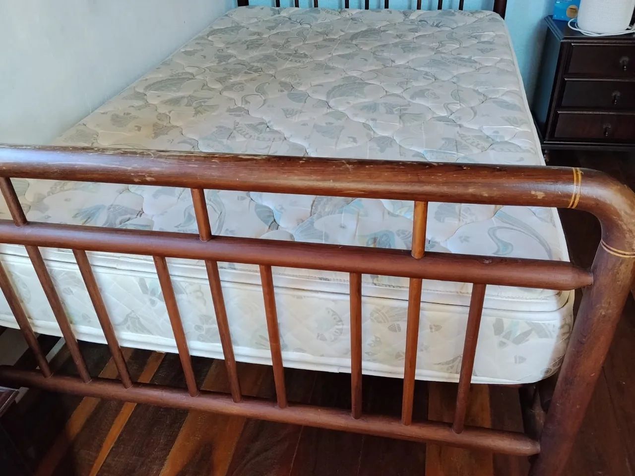 Cama patente de madeira antiga  - Foto 5